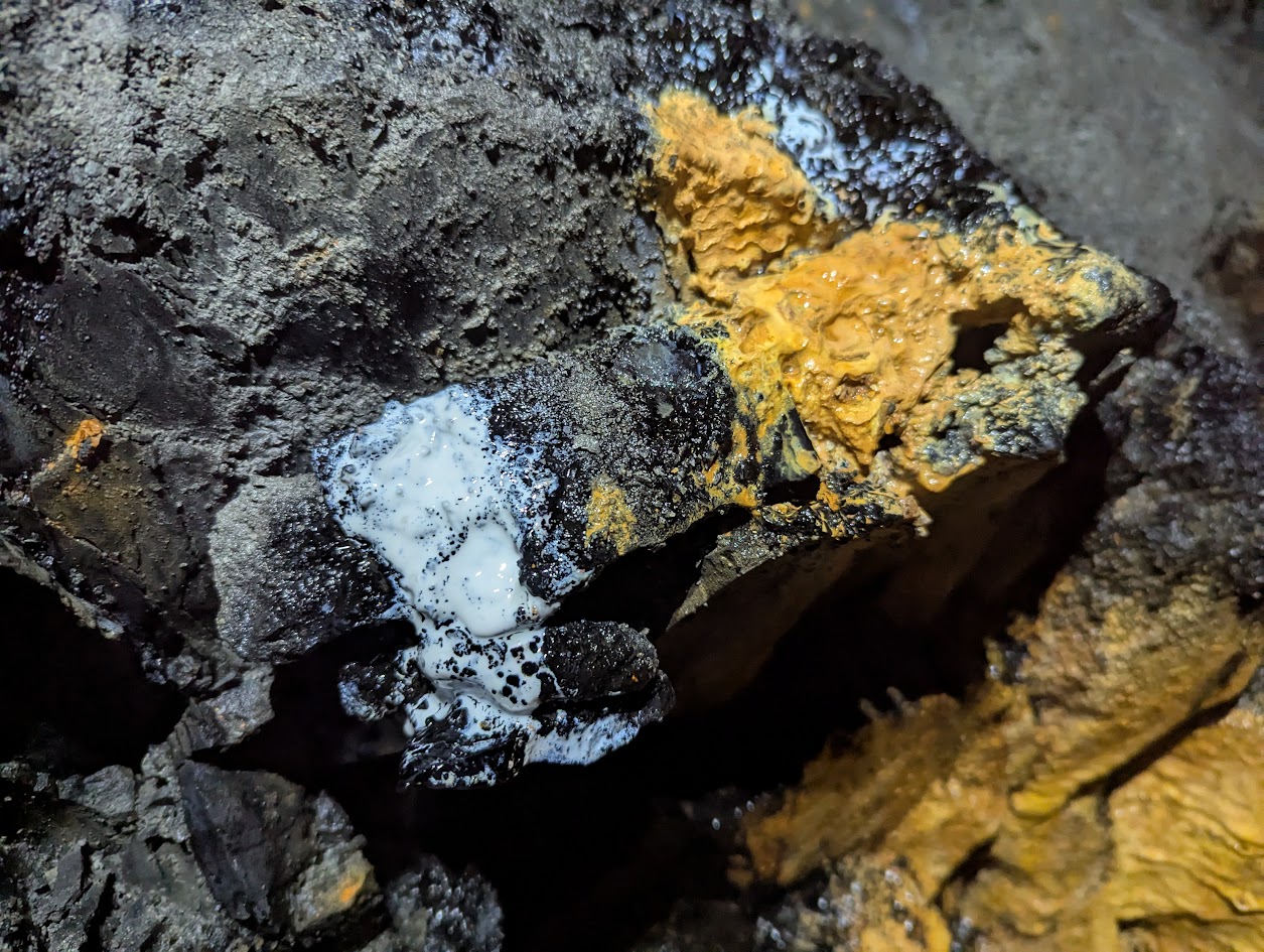 Bwlch y Plwm Deep Adit. Encrustations., submitted by BertyBasset on 16-11-2025.
© Robin Griffiths Bwlch y Plwm Deep Adit. Encrustations.