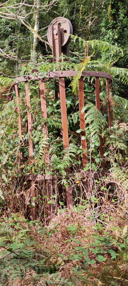 Cable tensioning weight cage, submitted by ilt on 10-12-2025.
© Iain Taylor Cable tensioning weight cage