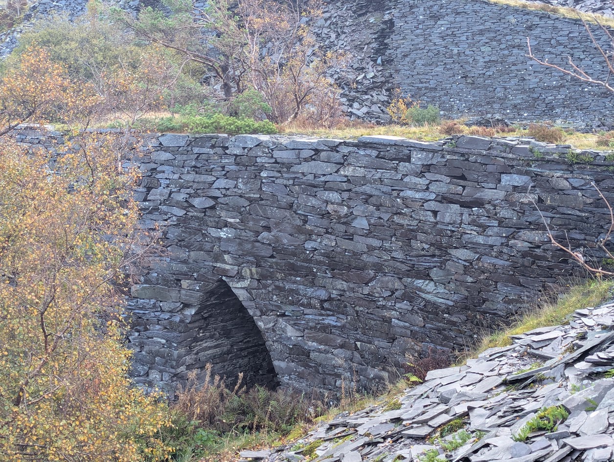 Bryn Hafod y Wern Pit - cantilivered tunnel, submitted by BertyBasset on 16-11-2025.
© Robin Griffiths Bryn Hafod y Wern Pit - cantilivered tunnel