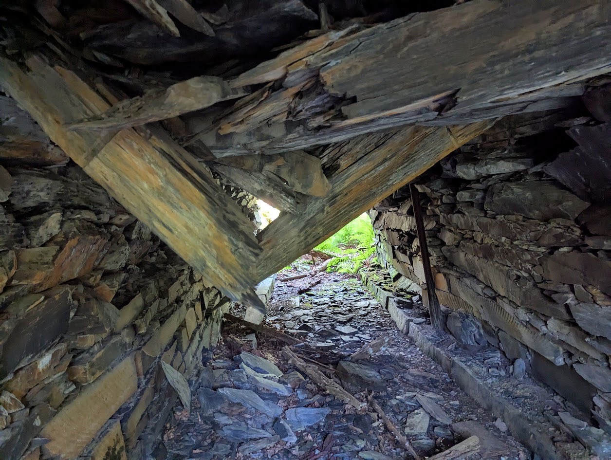 Hafodlas - collapsed tunnel, submitted by BertyBasset on 16-11-2025.
© Robin Griffiths Hafodlas - collapsed tunnel