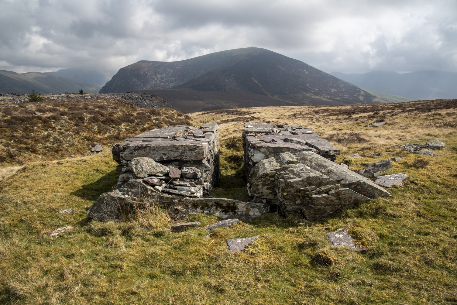 Blondin cable anchor