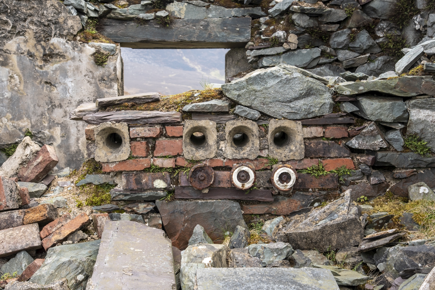 Transformer house detail