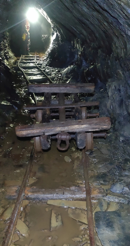 Slab wagon, submitted by ilt on 12-12-2025.
© Iain Taylor Slab wagon