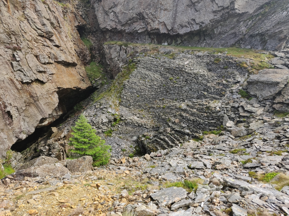 South Twll with packwall and Level A adit exposed, submitted by ilt on 12-12-2025.
© Iain Taylor South Twll with packwall and Level A adit exposed