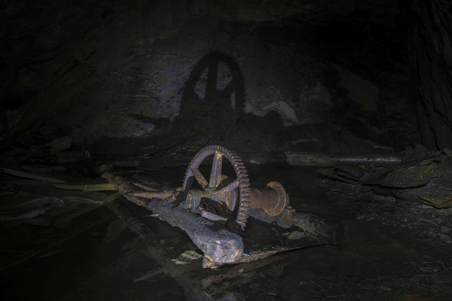 Winch, submitted by ilt on 12-12-2025.
© Iain Taylor Winch