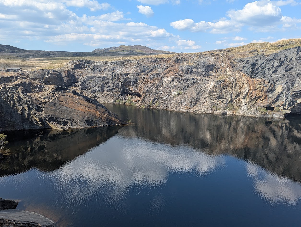 Croes y Ddwy Pit, submitted by BertyBasset on 16-11-2025.
© Robin Griffiths Croes y Ddwy Pit