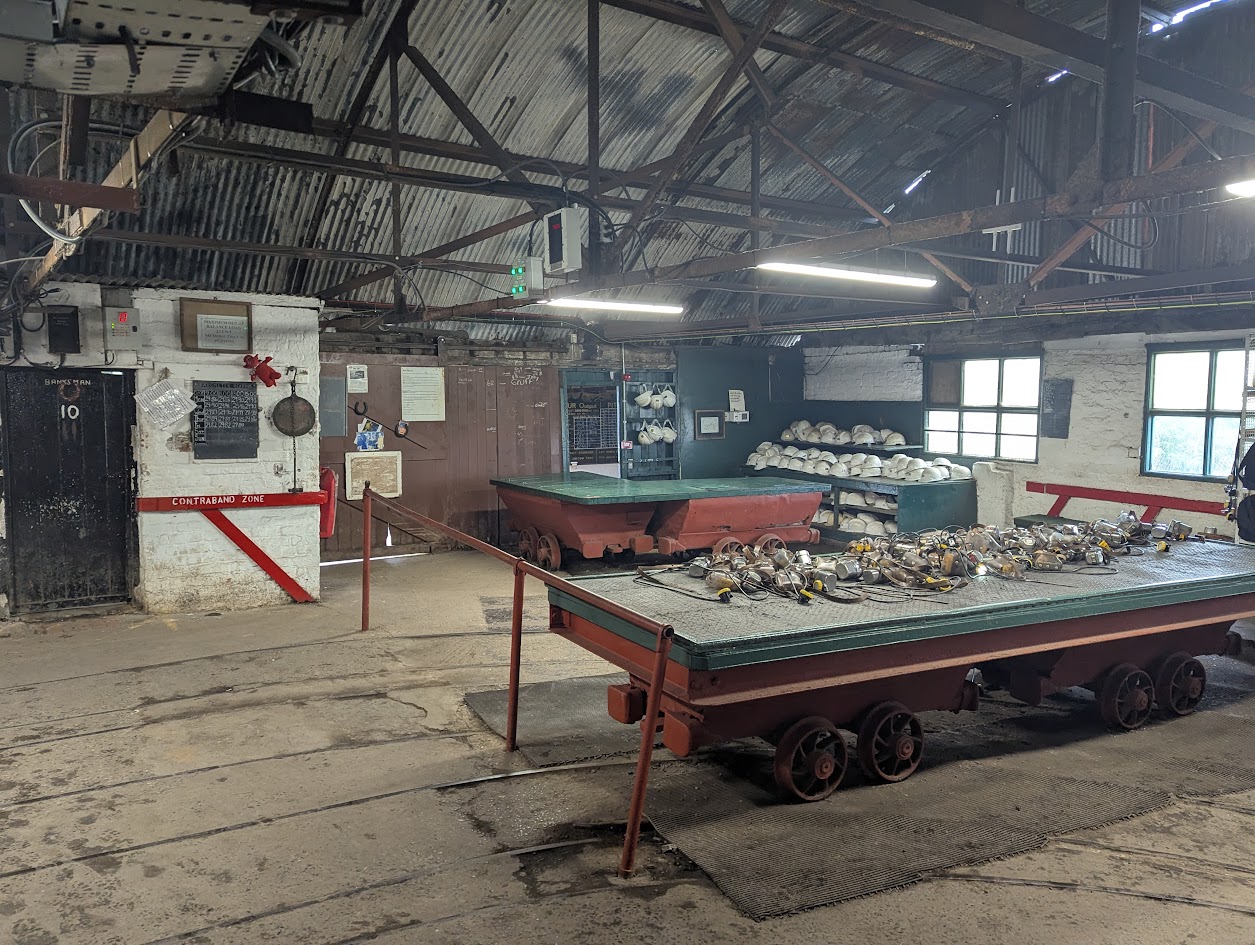 Visitor preperation area, submitted by BertyBasset on 16-11-2025.
© Robin Griffiths Visitor preperation area