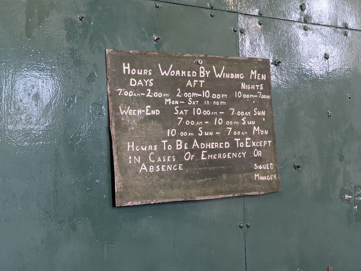 Work notice, submitted by BertyBasset on 16-11-2025.
© Robin Griffiths Work notice