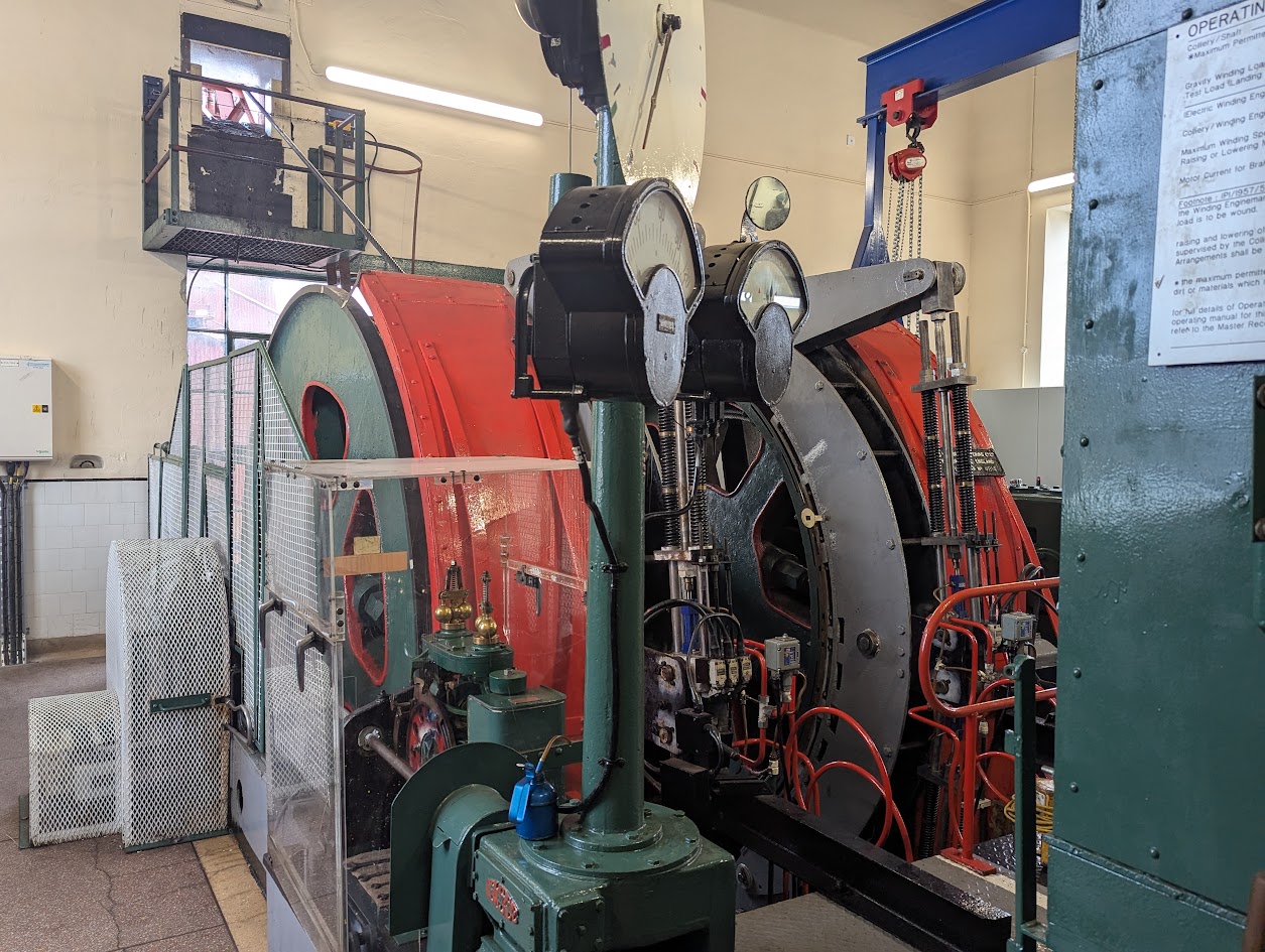 Winding drum and instrumentation, submitted by BertyBasset on 16-11-2025.
© Robin Griffiths Winding drum and instrumentation