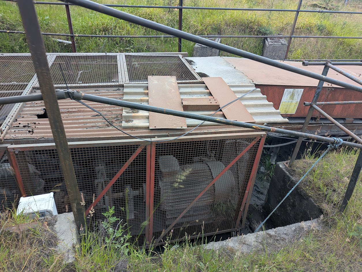 Conveyor, submitted by BertyBasset on 16-11-2025.
© Robin Griffiths Conveyor