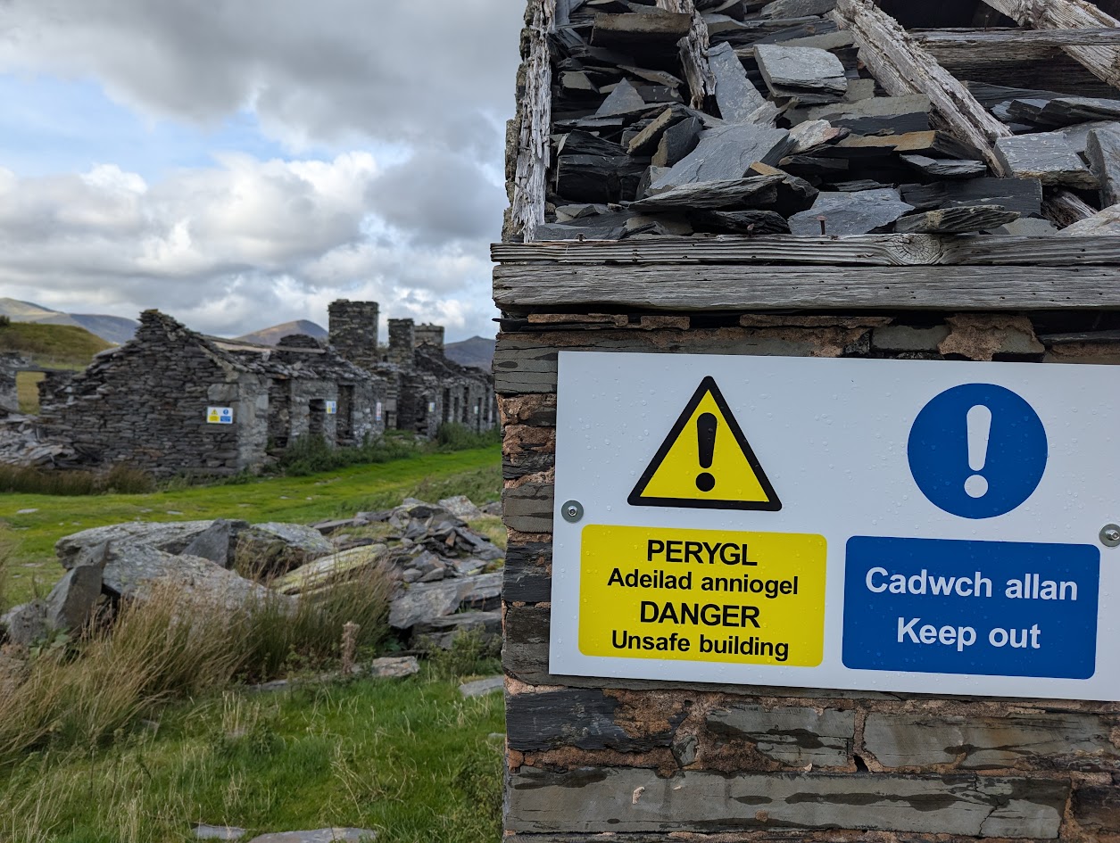 Rhos Slate Quarry - Notices