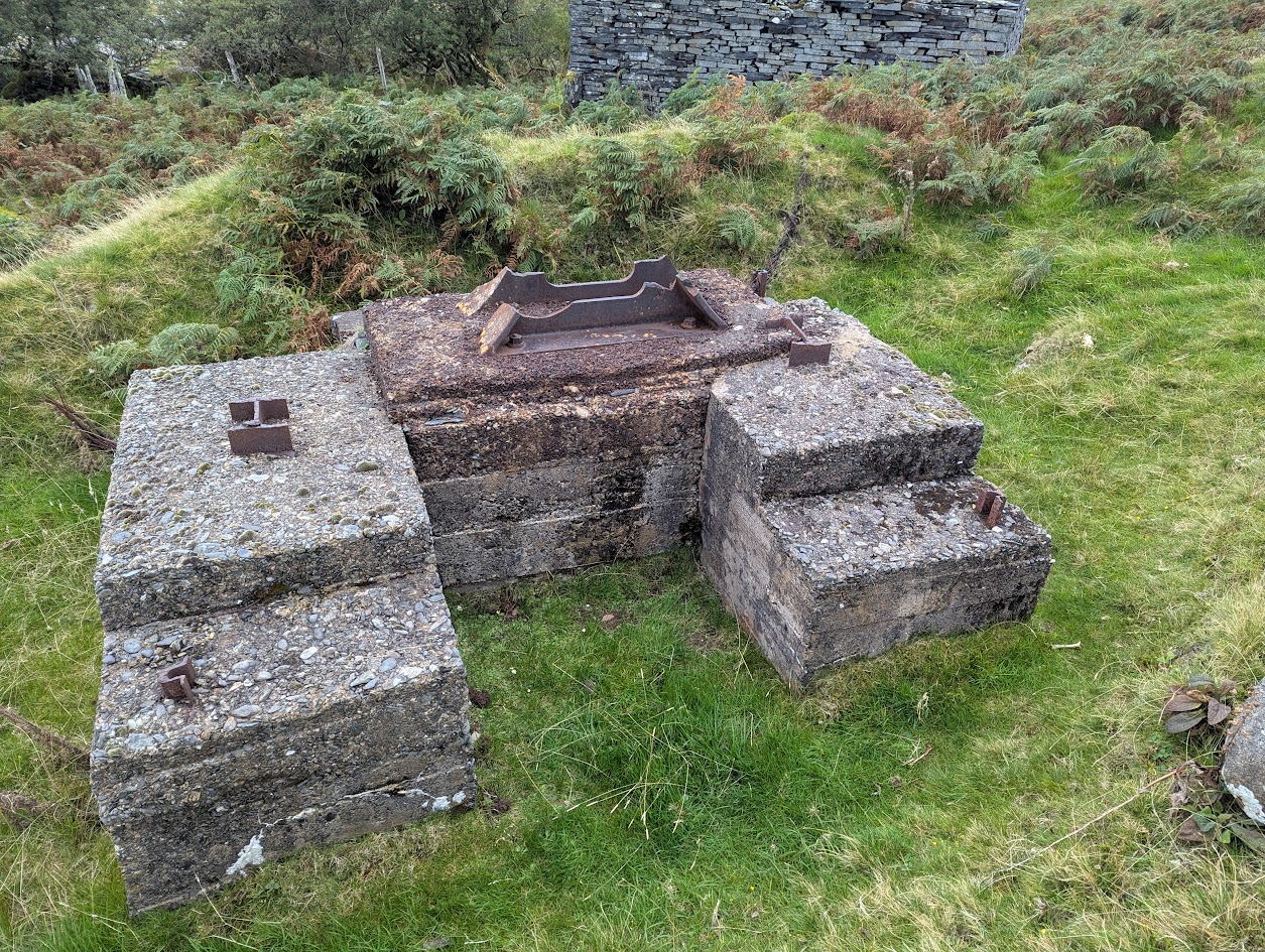 Concrete support for removed Blondin tower?