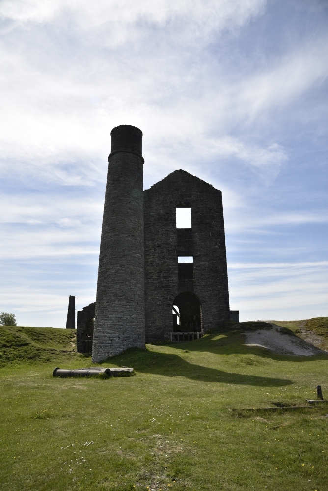 Cornish engine house and chimney