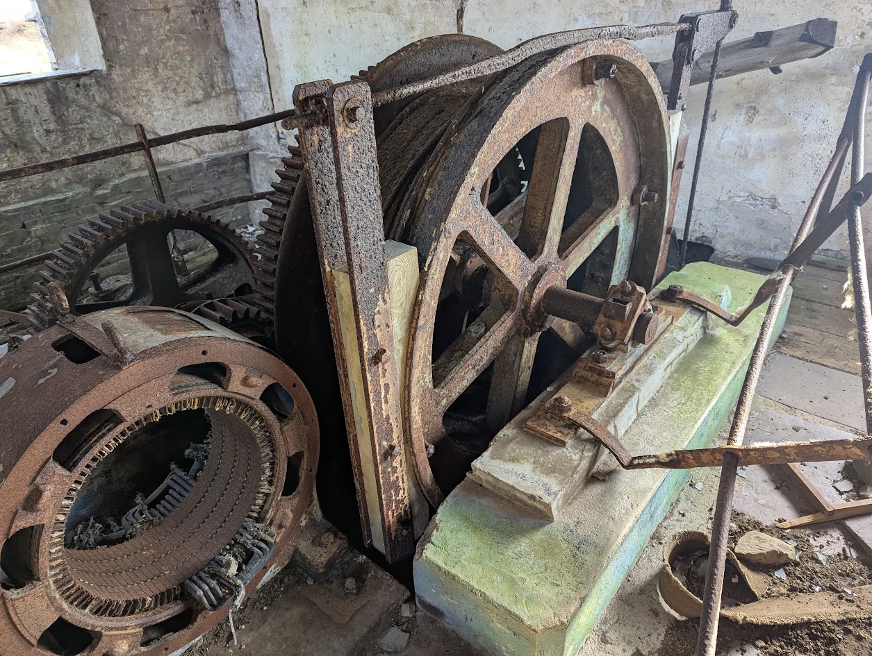 Penyrorsedd - machinery, submitted by BertyBasset on 08-05-2025.
© Robin Griffiths Penyrorsedd - machinery