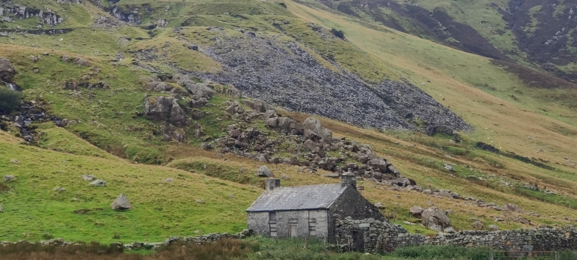 Cedryn Farm and quarry