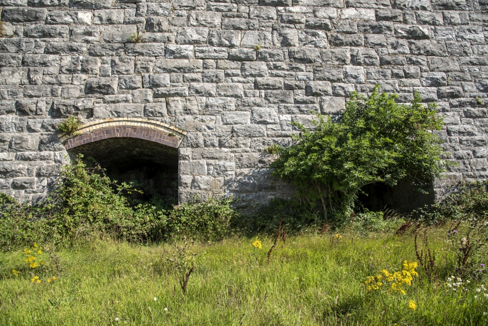 Kiln draw arches, submitted by ilt on 10-02-2025.
© Iain Taylor Kiln draw arches