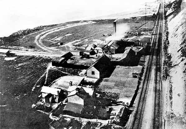 The Channel Tunnel work site c1882 seen from Shakespeare Cliff, submitted by Buddle-Bot on 05-10-2024.
Public Domain The Channel Tunnel work site c1882 seen from Shakespeare Cliff