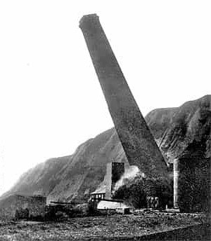 Demolition of chimney stack at Shakespeare Colliery underway probably in 1928., submitted by Buddle-Bot on 16-11-2024.
Public Domain Demolition of chimney stack at Shakespeare Colliery underway probably in 1928.