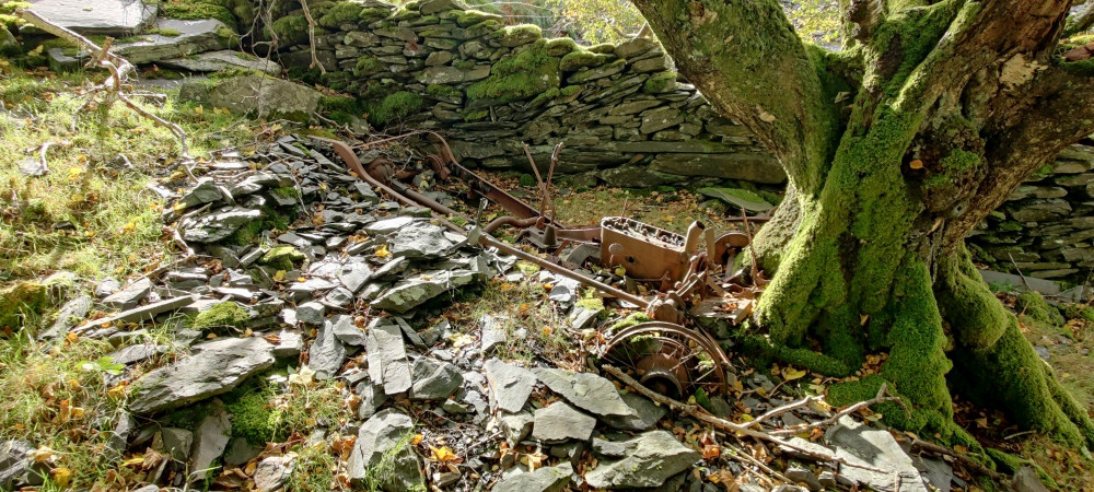 Morris collapsed on the incline, submitted by ilt on 27-01-2025.
© Iain Taylor Morris collapsed on the incline
