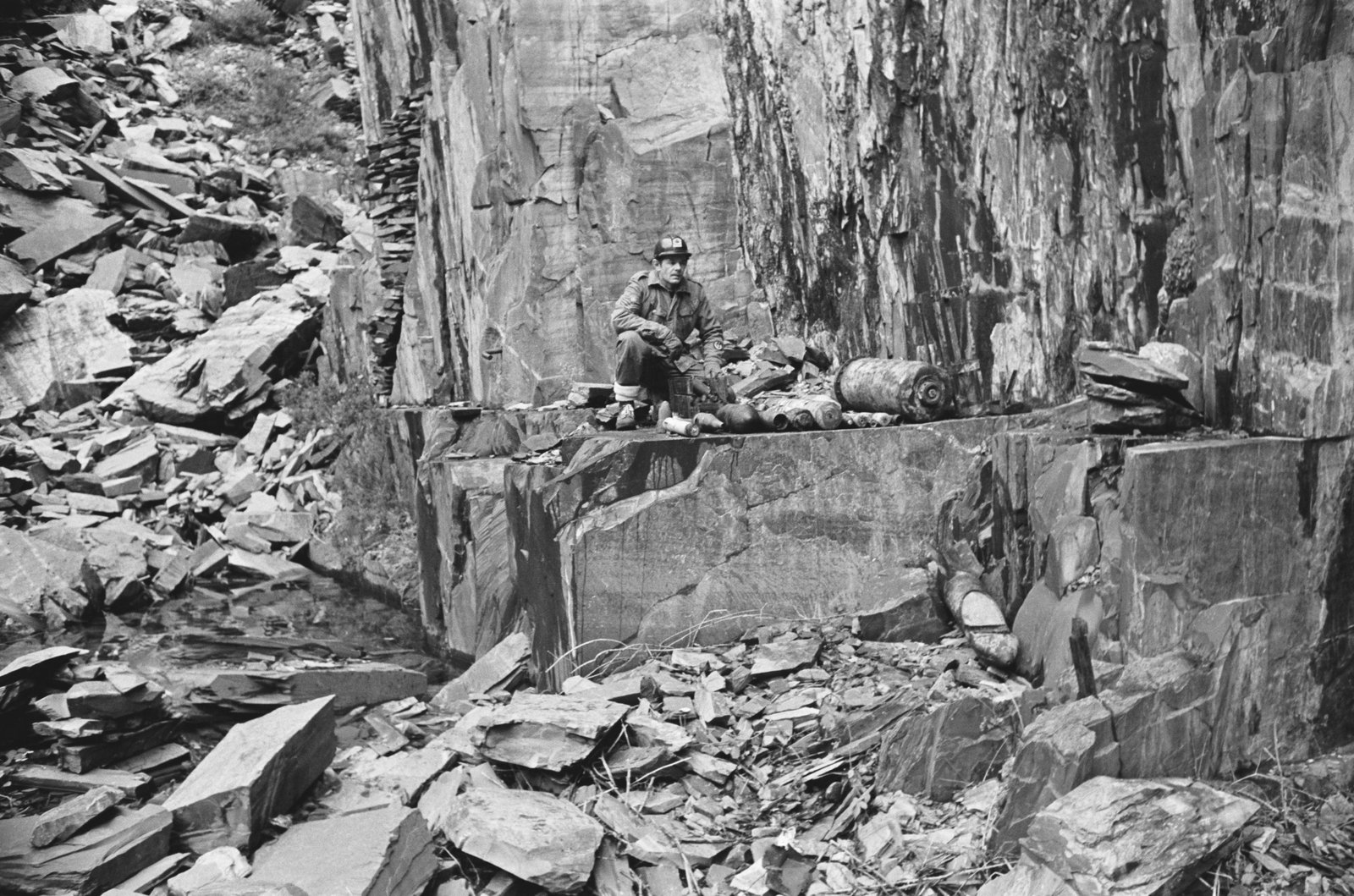 Llanberis bomb disposal