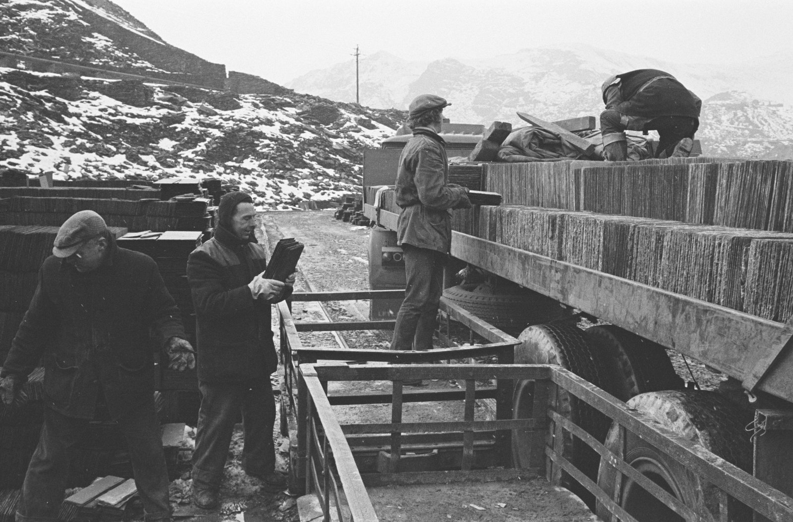 Llechwedd slate Quarry, submitted by Buddle-Bot on 01-04-2025.
© Geoff Charles https://creativecommons.org/licenses/by-sa/4.0/ http://www.llyfrgell.cymru Llechwedd slate Quarry