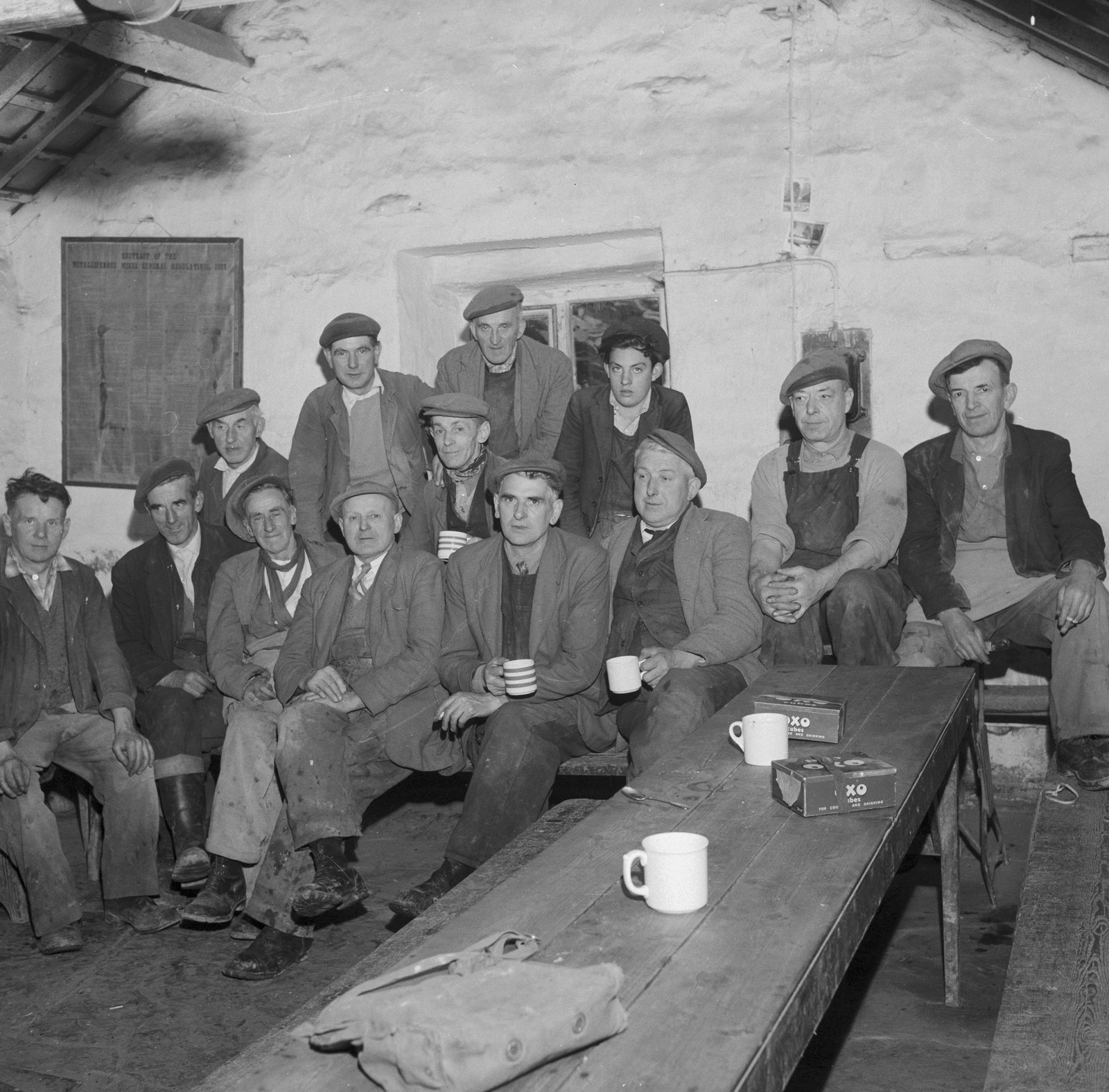 Last week at Foty Quarry - 11 Oct, 1962, submitted by Buddle-Bot on 01-04-2025.
© Geoff Charles https://creativecommons.org/licenses/by-sa/4.0/ http://www.llyfrgell.cymru Last week at Foty Quarry - 11 Oct, 1962