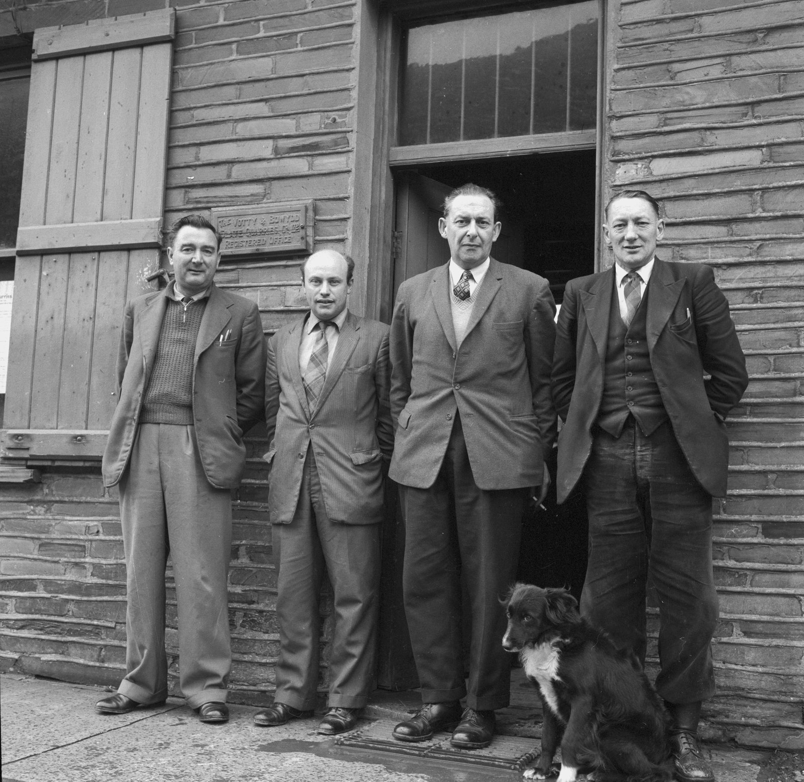 Last week at Foty Quarry - 11 Oct, 1962, submitted by Buddle-Bot on 01-04-2025.
© Geoff Charles https://creativecommons.org/licenses/by-sa/4.0/ http://www.llyfrgell.cymru Last week at Foty Quarry - 11 Oct, 1962