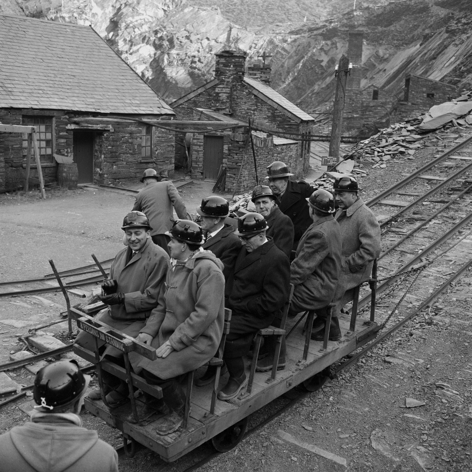 Sir Keith Joseph Oakeley Quarry visit - Jan 23, 1964, submitted by Buddle-Bot on 01-04-2025.
© Geoff Charles https://creativecommons.org/licenses/by-sa/4.0/ http://www.llyfrgell.cymru Sir Keith Joseph Oakeley Quarry visit - Jan 23, 1964