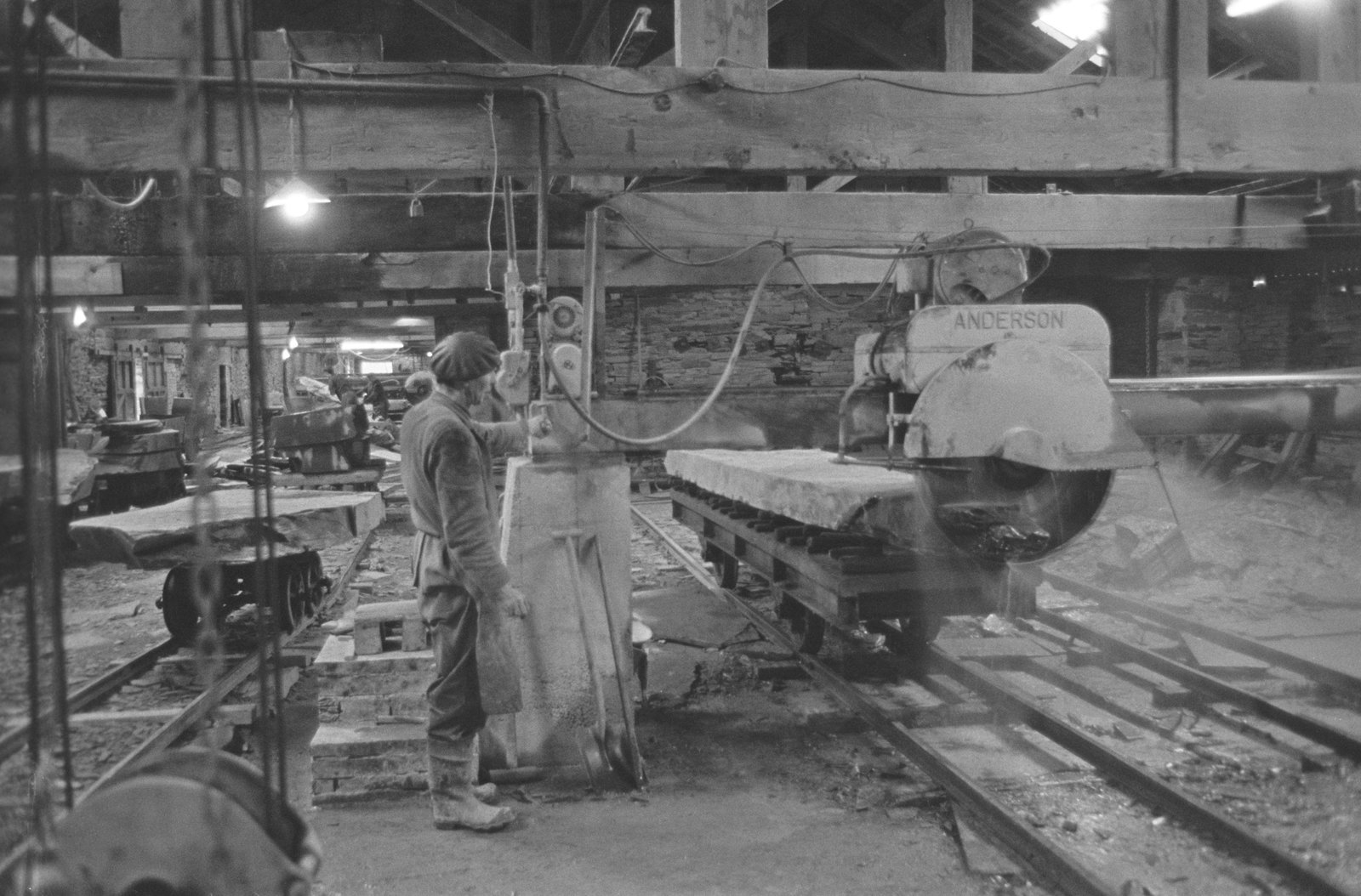 Oakeley Slate Quarry - 14 May, 1969, submitted by Buddle-Bot on 01-04-2025.
© Geoff Charles https://creativecommons.org/licenses/by-sa/4.0/ http://www.llyfrgell.cymru Oakeley Slate Quarry - 14 May, 1969
