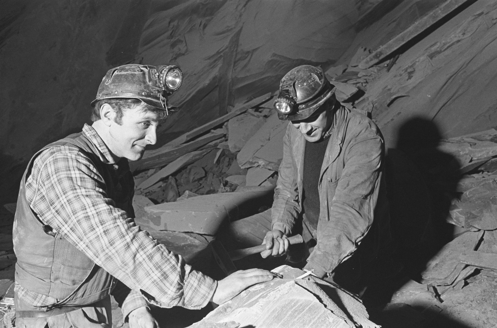 Oakeley Slate Quarry - 14 May, 1969, submitted by Buddle-Bot on 01-04-2025.
© Geoff Charles https://creativecommons.org/licenses/by-sa/4.0/ http://www.llyfrgell.cymru Oakeley Slate Quarry - 14 May, 1969