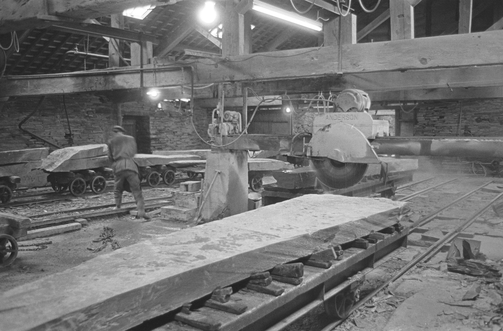 Oakeley Slate Quarry - 14 May, 1969, submitted by Buddle-Bot on 01-04-2025.
© Geoff Charles https://creativecommons.org/licenses/by-sa/4.0/ http://www.llyfrgell.cymru Oakeley Slate Quarry - 14 May, 1969
