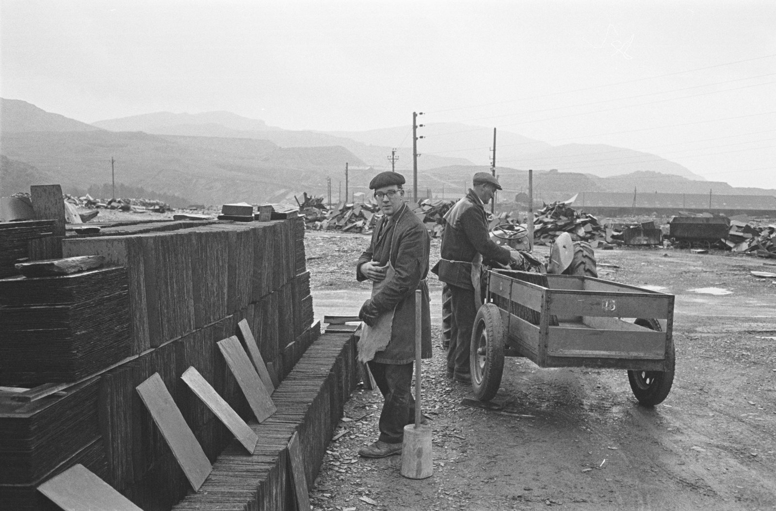 Oakeley Slate Quarry - 14 May, 1969, submitted by Buddle-Bot on 01-04-2025.
© Geoff Charles https://creativecommons.org/licenses/by-sa/4.0/ http://www.llyfrgell.cymru Oakeley Slate Quarry - 14 May, 1969