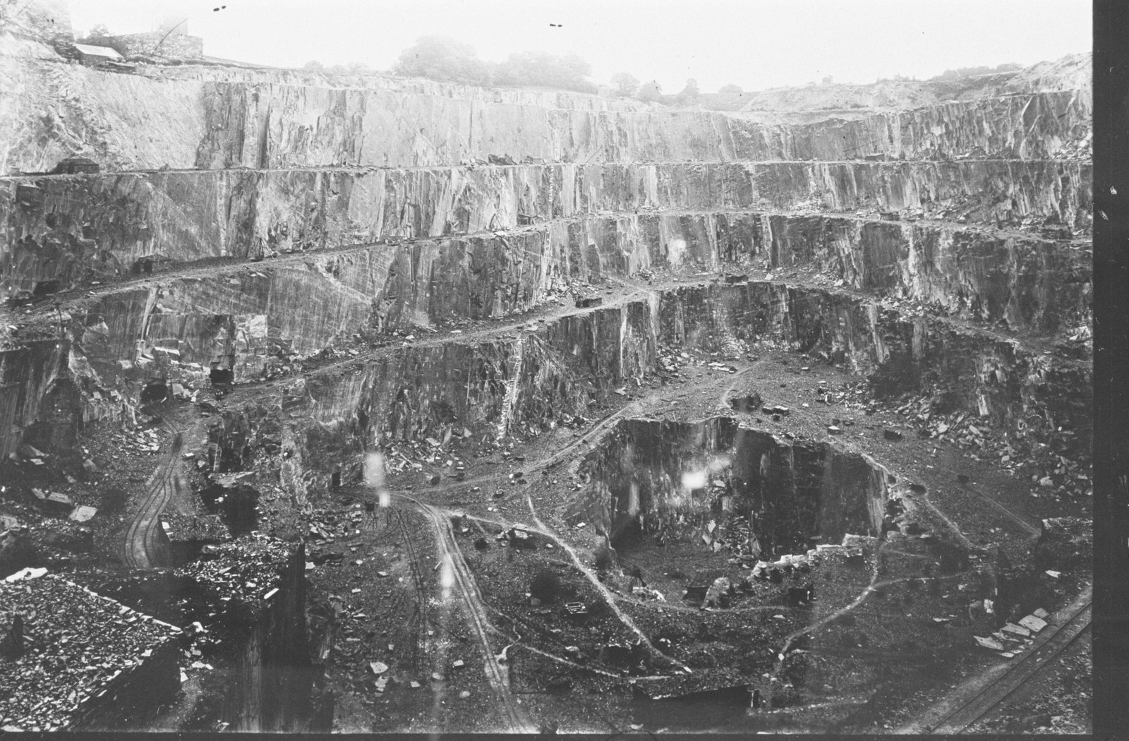 Copies of photos from Gwnedd Archives - 1 Feb 1073, submitted by Buddle-Bot on 01-04-2025.
© Geoff Charles https://creativecommons.org/licenses/by-sa/4.0/ http://www.llyfrgell.cymru Copies of photos from Gwnedd Archives - 1 Feb 1073