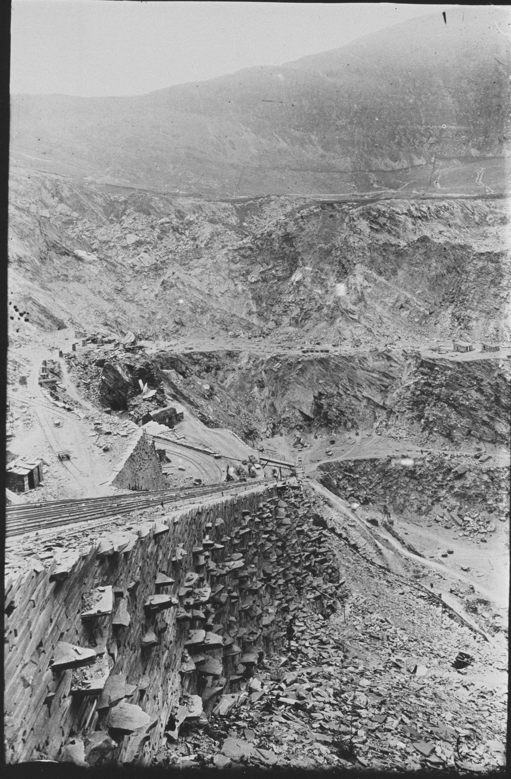 Copies of photos from Gwnedd Archives - 1 Feb 1073, submitted by Buddle-Bot on 01-04-2025.
© Geoff Charles https://creativecommons.org/licenses/by-sa/4.0/ http://www.llyfrgell.cymru Copies of photos from Gwnedd Archives - 1 Feb 1073