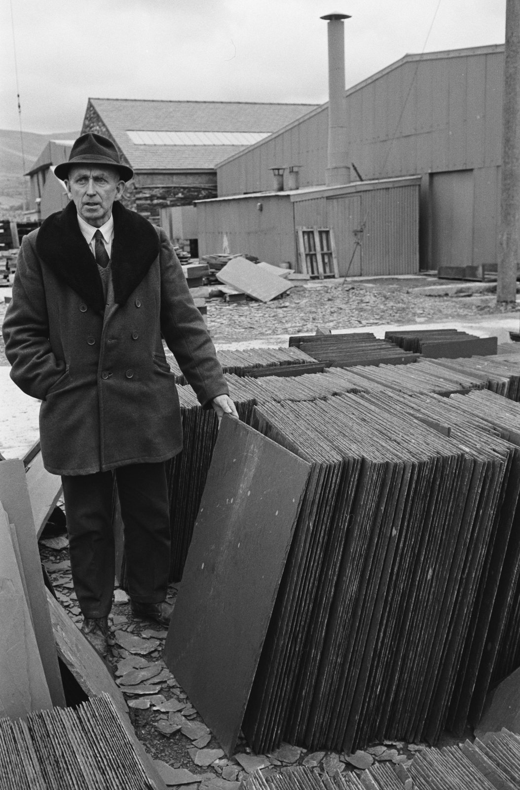 Penrhyn Slate Quarry - 18 Nov, 1970, submitted by Buddle-Bot on 01-04-2025.
© Geoff Charles https://creativecommons.org/licenses/by-sa/4.0/ http://www.llyfrgell.cymru Penrhyn Slate Quarry - 18 Nov, 1970