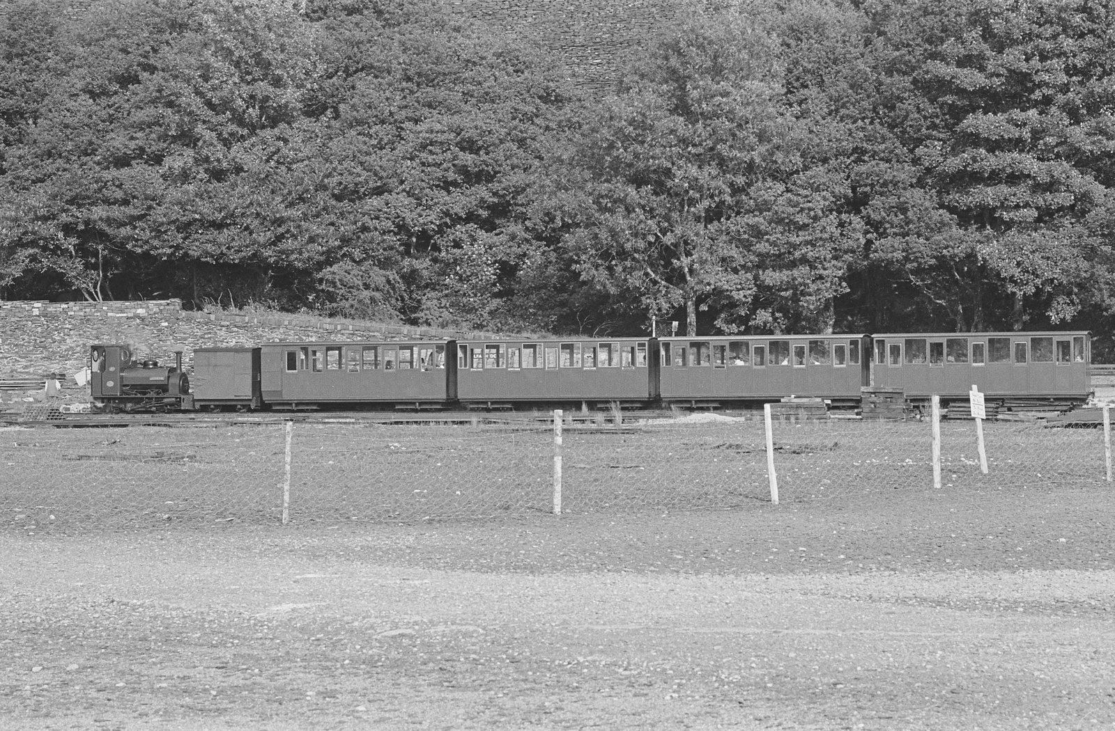Dinorwig slate museum - 4 Oct, 1973, submitted by Buddle-Bot on 01-04-2025.
© Geoff Charles https://creativecommons.org/licenses/by-sa/4.0/ http://www.llyfrgell.cymru Dinorwig slate museum - 4 Oct, 1973