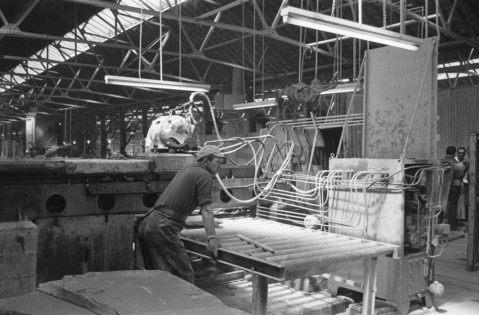 Dinorwig slate quarry closure, submitted by Buddle-Bot on 01-04-2025.
© Geoff Charles https://creativecommons.org/licenses/by-sa/4.0/ http://www.llyfrgell.cymru Dinorwig slate quarry closure