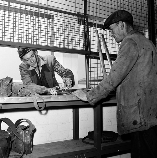 Image of Miner and Storekeeper, submitted by Buddle-Bot on 01-03-2025.
with permission © Harold White https://www.ncm.org.uk/collections/topics/harold-white/ Image of Miner and Storekeeper