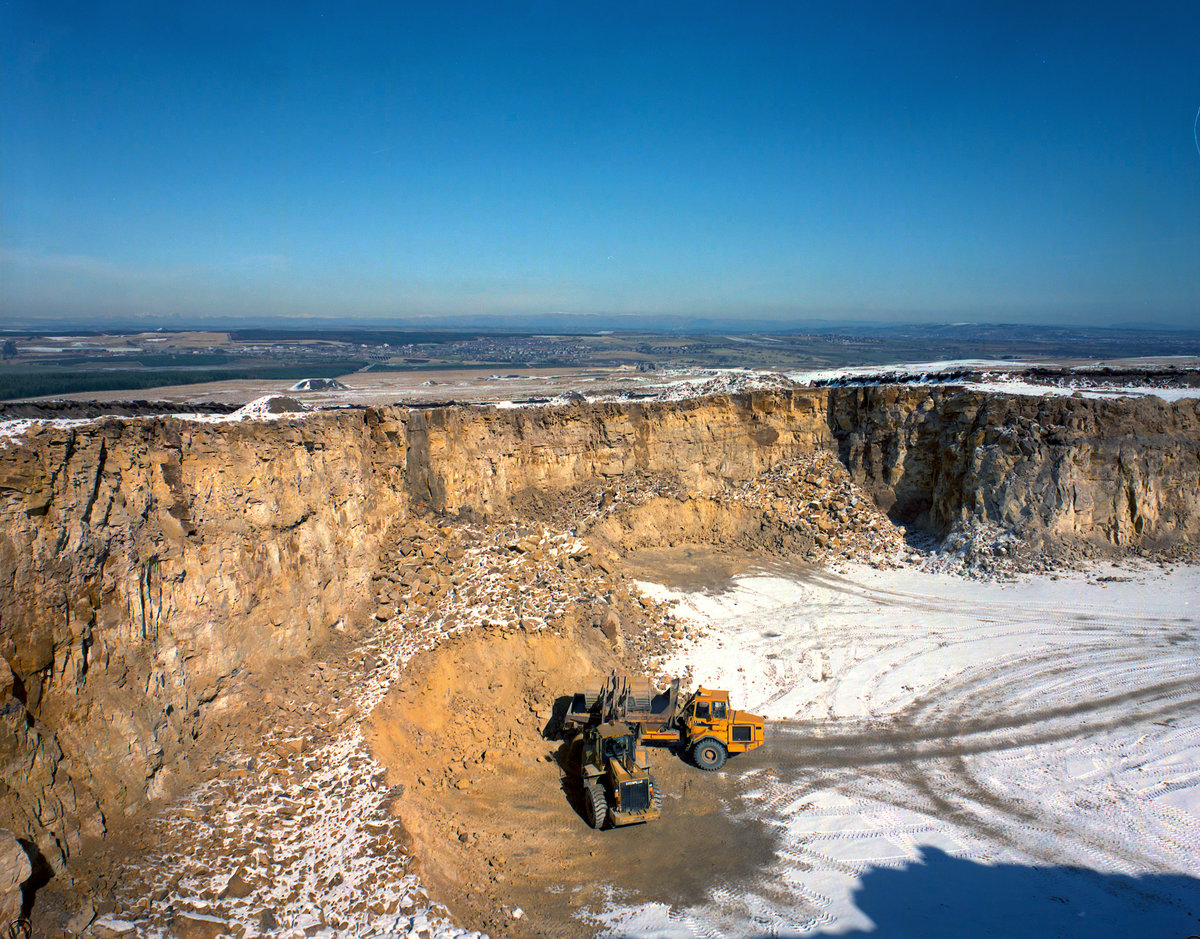 1995 - Leven Seat Sandstone Quarry operated by Hepworth Minerals and Chemicals Ltd., at Leven Seat near Fauldhouse., submitted by Buddle-Bot on 08-11-2025.
Bgs No. P000226; MacTaggart, F.I.; © NERC. Image & Text: BGS Geoscenic, under OGL V2 License http://bit.ly/462AXmV 1995 - Leven Seat Sandstone Quarry operated by Hepworth Minerals and Chemicals Ltd., at Leven Seat near Fauldhouse.