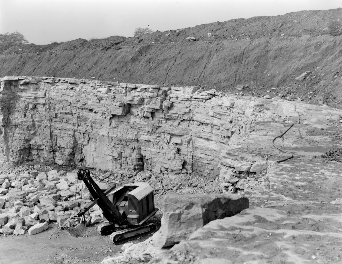 1961 - Old Mill Quarry, near Middleton, 2.4 km. west-south-west of Lugton, Ayrshire.