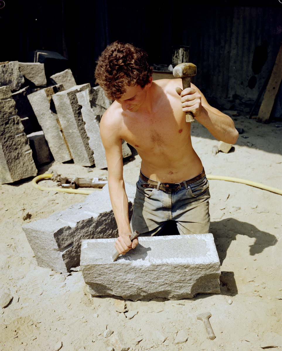1985 - Beltmoss Quarry, Kilsyth, Strathclyde., submitted by Buddle-Bot on 08-11-2025.
Bgs No. P001586; © Unknown. Image & Text: BGS Geoscenic, under OGL V2 License http://bit.ly/462AXmV 1985 - Beltmoss Quarry, Kilsyth, Strathclyde.