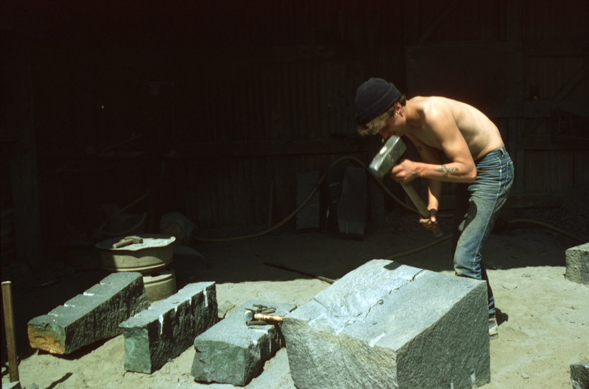 Jul 1984 - Beltmoss Quarry, Kilsyth, Strathclyde. Fashioning kerbs from quartz-dolerite. , submitted by Buddle-Bot on 08-11-2025.
Bgs No. P001615; Bain, T.S.; © NERC. Image & Text: BGS Geoscenic, under OGL V2 License http://bit.ly/462AXmV Jul 1984 - Beltmoss Quarry, Kilsyth, Strathclyde. Fashioning kerbs from quartz-dolerite.