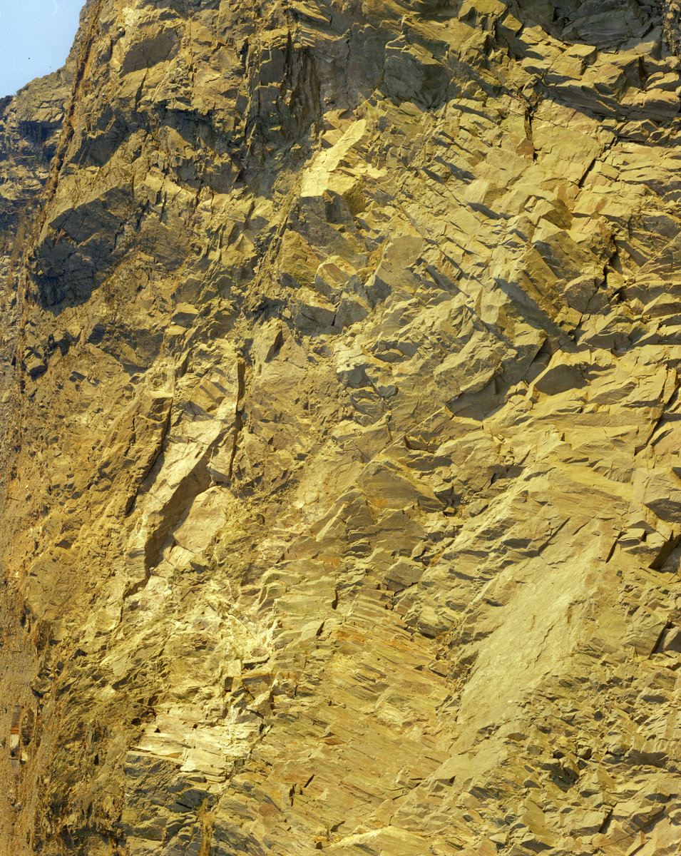 5 Jan 1973 - Bramcrag Quarry, Threlkeld. Looking E.