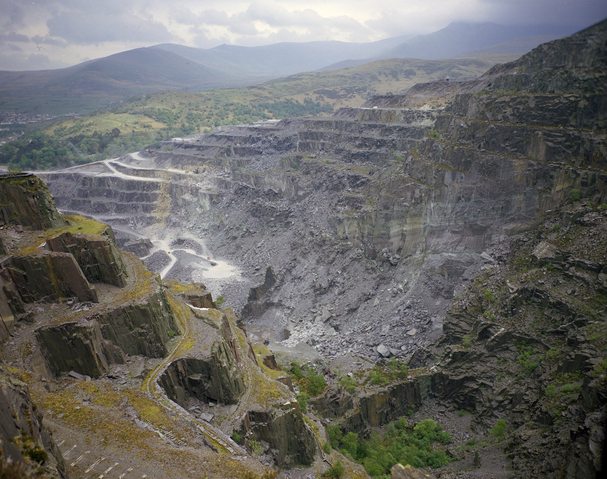 May 1974 - Penrhyn Quarry, Bethesda, Gwynedd., submitted by Buddle-Bot on 08-11-2025.
Bgs No. P007083; Thornton, K.E.; © NERC. Image & Text: BGS Geoscenic, under OGL V2 License http://bit.ly/462AXmV May 1974 - Penrhyn Quarry, Bethesda, Gwynedd.