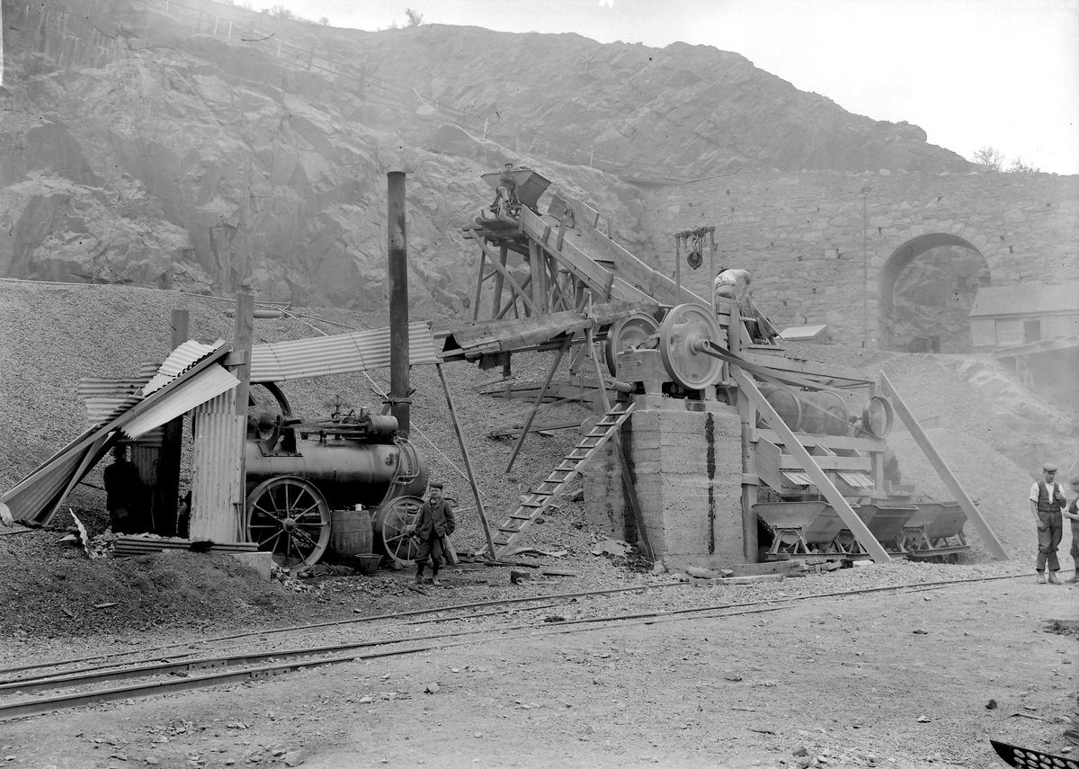 1905 - Gwavas Quarry, Newlyn. Looking W., submitted by Buddle-Bot on 08-11-2025.
Bgs No. P019251; Hall, T.C.; © Crown. Image & Text: BGS Geoscenic, under OGL V2 License http://bit.ly/462AXmV 1905 - Gwavas Quarry, Newlyn. Looking W.