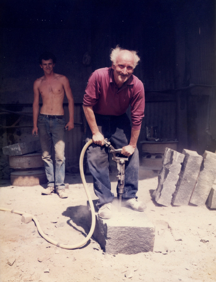 1985 - Beltmoss Quarry, Kilsyth. Fashioning kerbs from quartz-dolerite. Drilling prior to wedging., submitted by Buddle-Bot on 08-11-2025.
Bgs No. P064549; © Unknown. Image & Text: BGS Geoscenic, under OGL V2 License http://bit.ly/462AXmV 1985 - Beltmoss Quarry, Kilsyth. Fashioning kerbs from quartz-dolerite. Drilling prior to wedging.