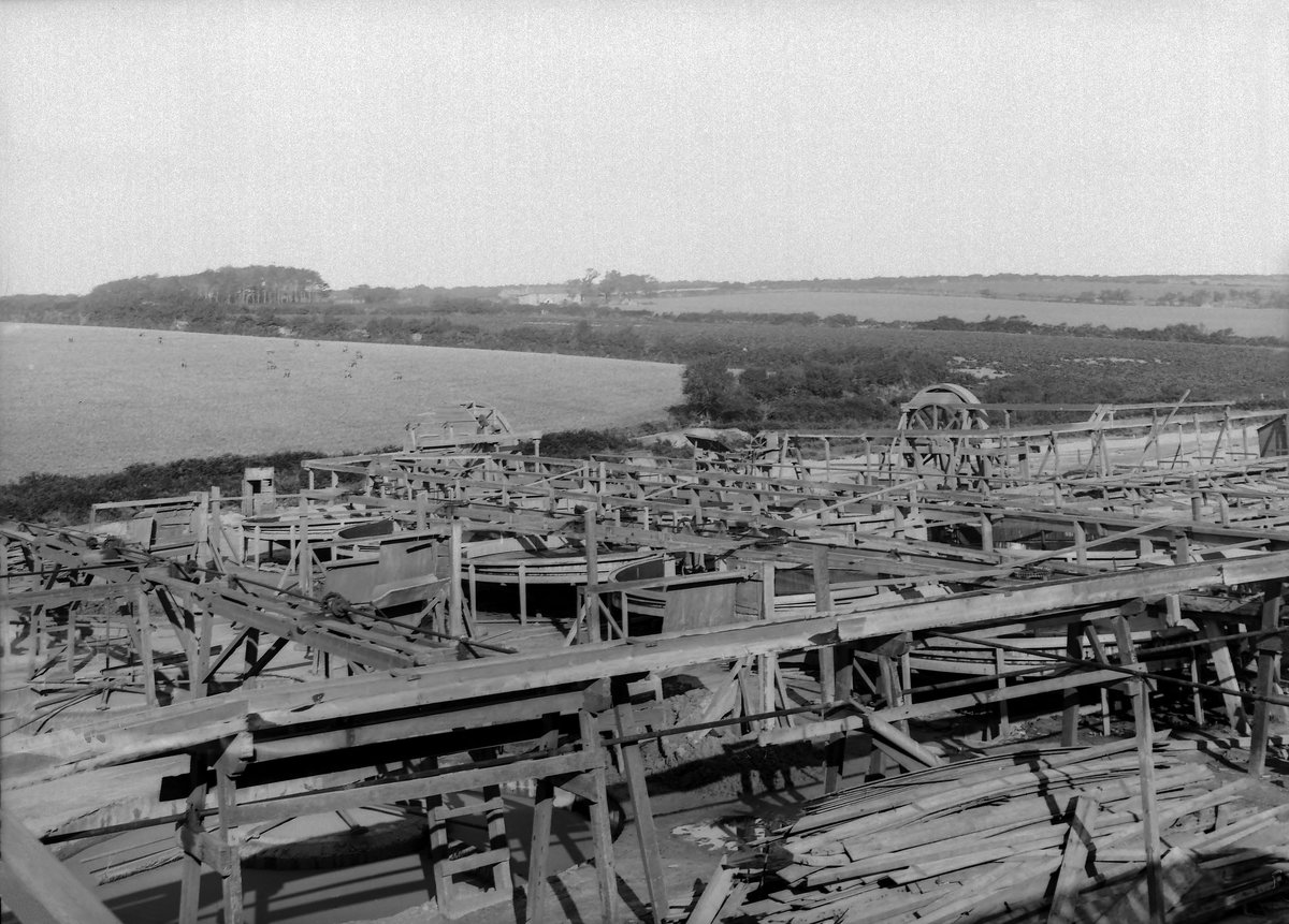 Sep 1904 - Kieve Mill, Reskudinnick, Camborne. Looking E.