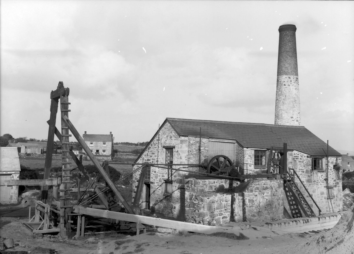 May 1905 - Lantern China-clay Works, near Rescorla, St. Austell. Looking N., submitted by Buddle-Bot on 08-11-2025.
Bgs No. P200172; Hall, T.C.; © Crown. Image & Text: BGS Geoscenic, under OGL V2 License http://bit.ly/462AXmV May 1905 - Lantern China-clay Works, near Rescorla, St. Austell. Looking N.