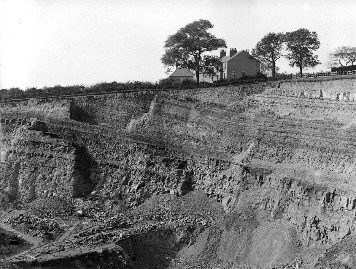 1907 - Oakwell Colliery Clay-pit, Ilkeston. Looking W., submitted by Buddle-Bot on 08-11-2025.
Bgs No. P200747; © Crown. Image & Text: BGS Geoscenic, under OGL V2 License http://bit.ly/462AXmV 1907 - Oakwell Colliery Clay-pit, Ilkeston. Looking W.
