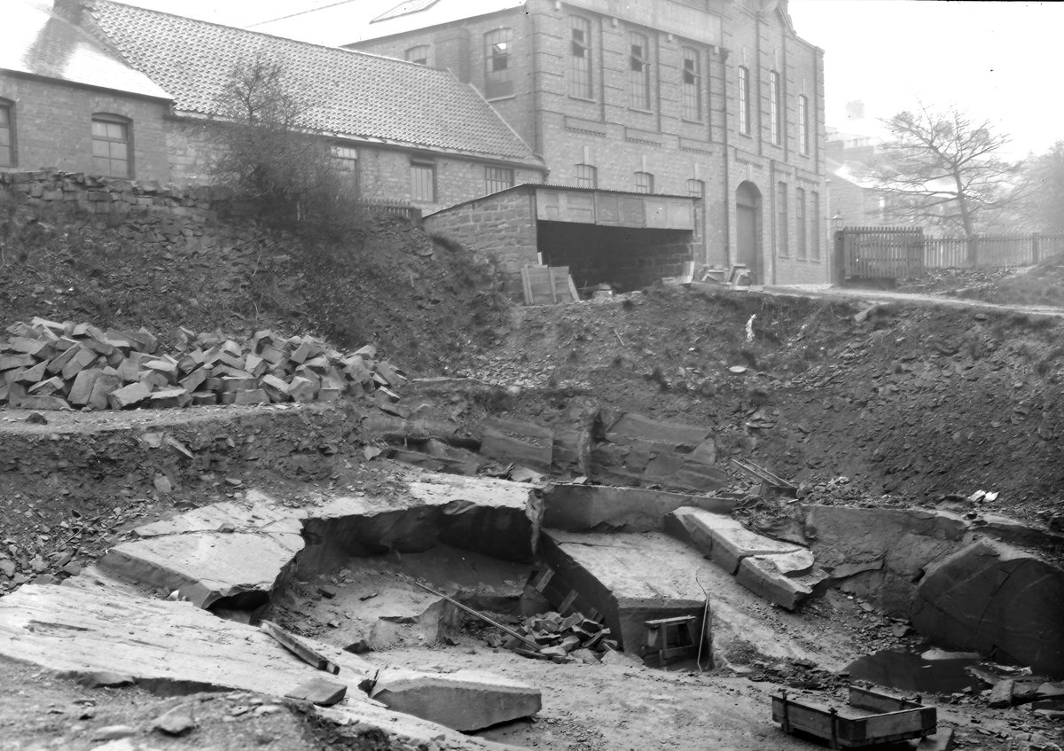 25 Apr 1911 - Lindley's Quarry, Rock Valley, Mansfield. Looking SE.